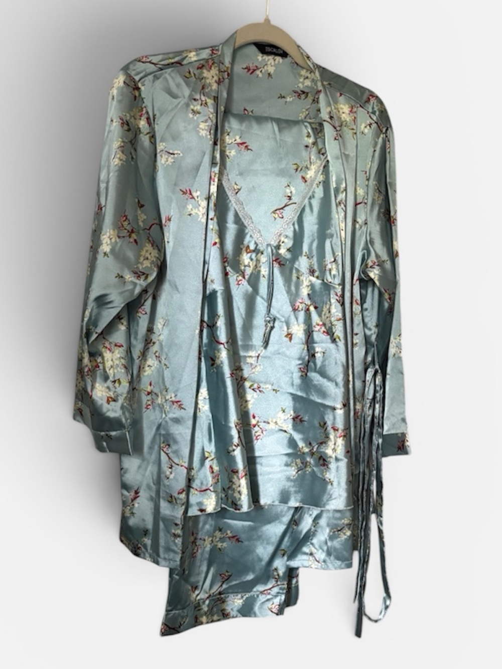 NWOT Escalier Silk-Feel Floral Robe, Chemise & Pants Set in Light Teal